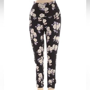 Kate Spade New York x Beyond Yoga Black Floral High-Waist Cropped Leggings